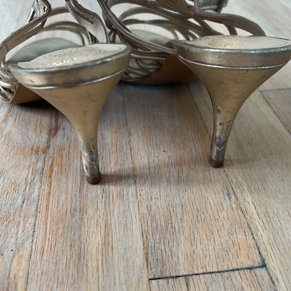 Vince Camuto size 10 Pelena gold Strappy sandals - Picture 5 of 9